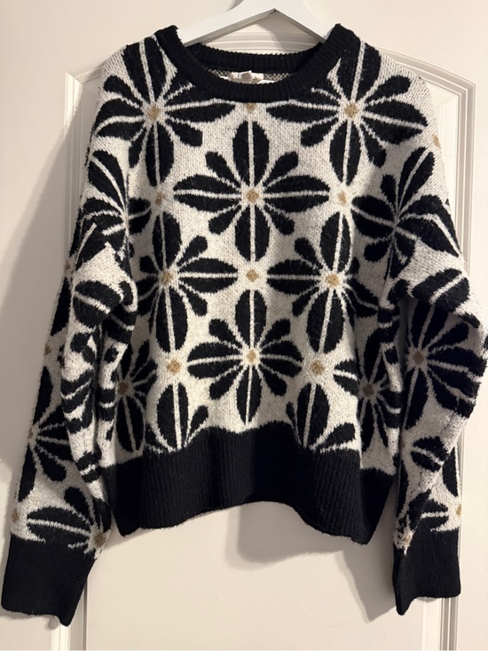 BiBi Sweaters - BiBi Black and White Floral Knit Sweater with Gold Accents